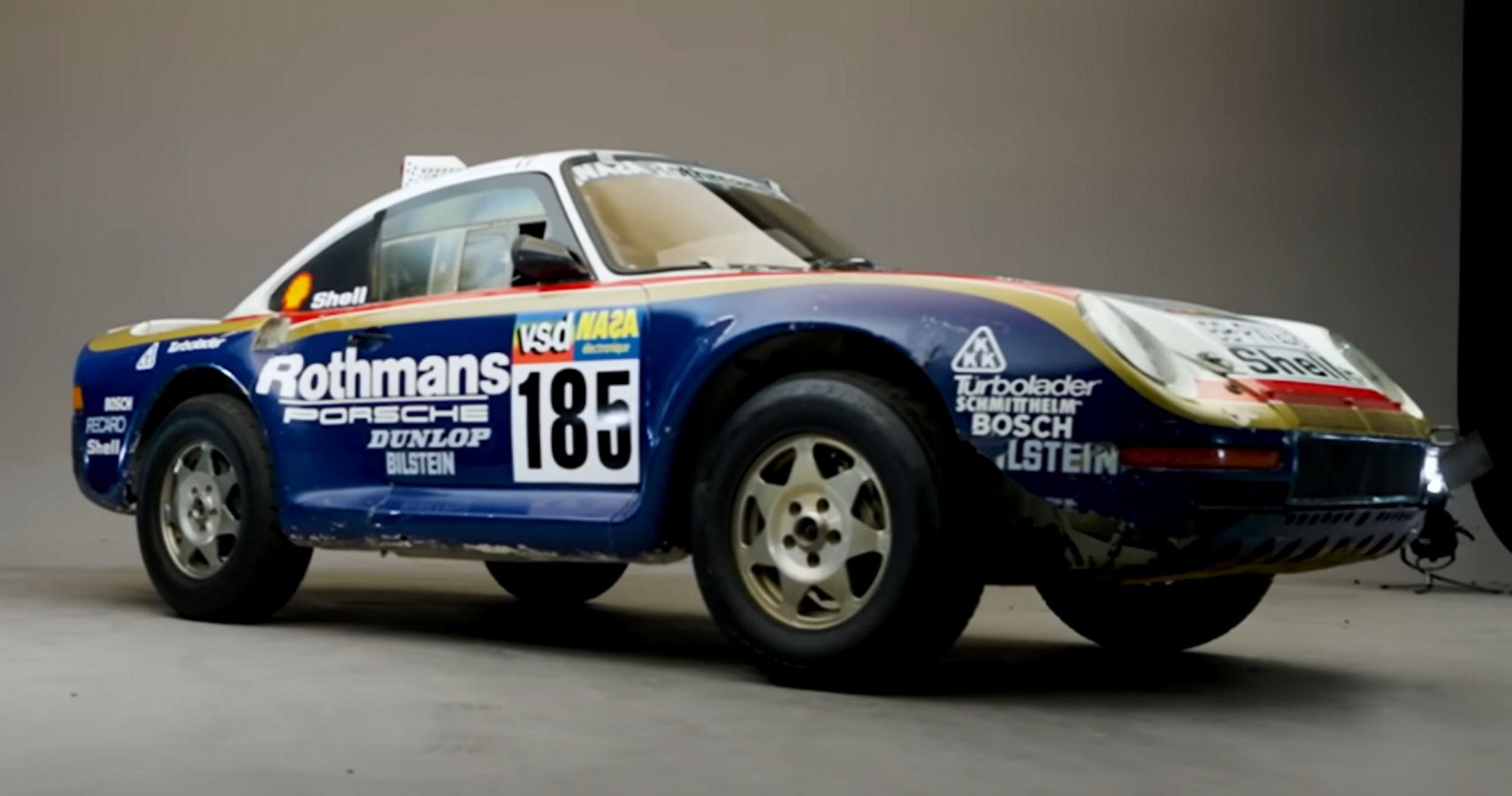 The #185 Porsche 959 Dakar Racer before restoration