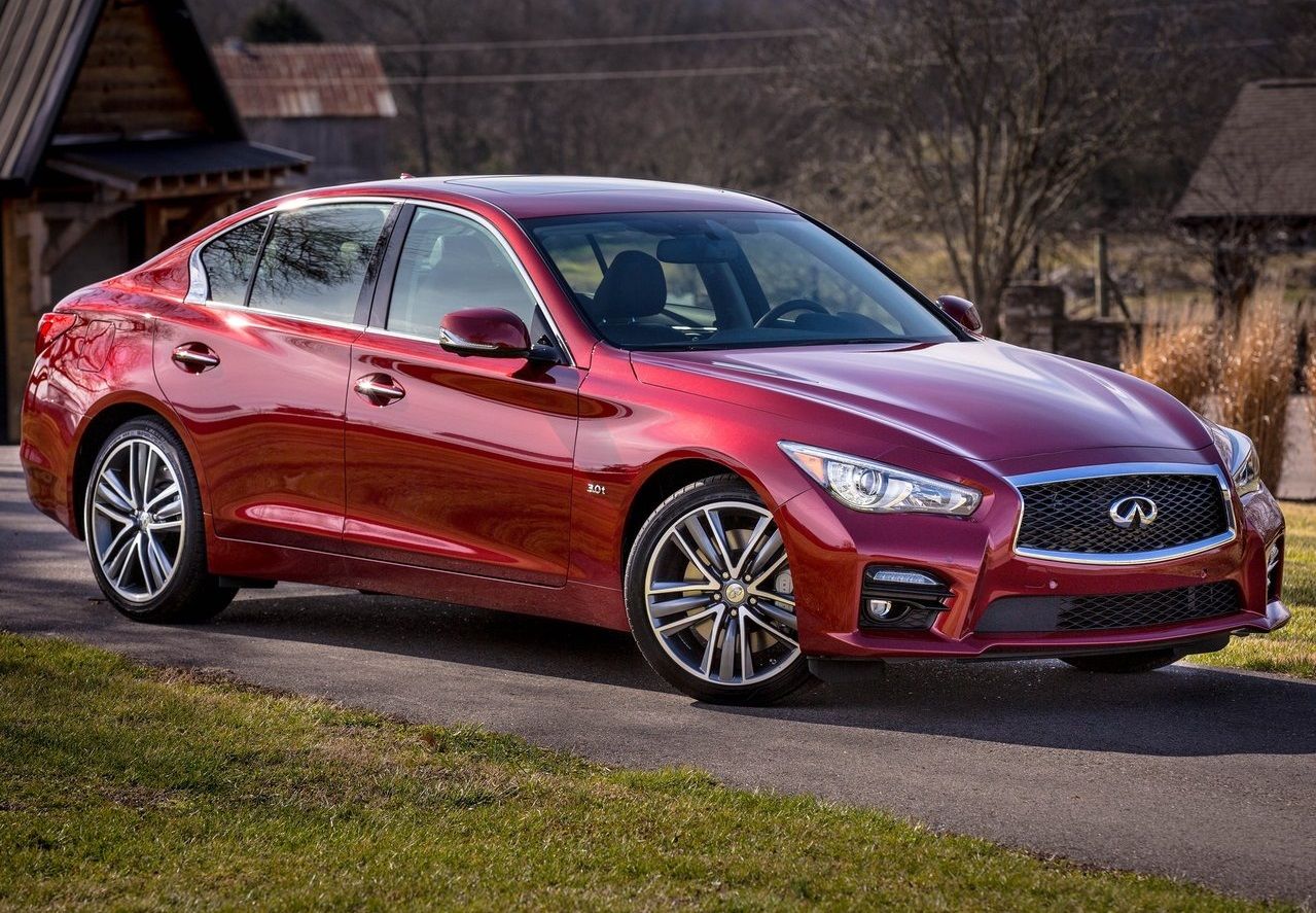 Red 2016 Infiniti Q50 Red Sport 400 on the driveway