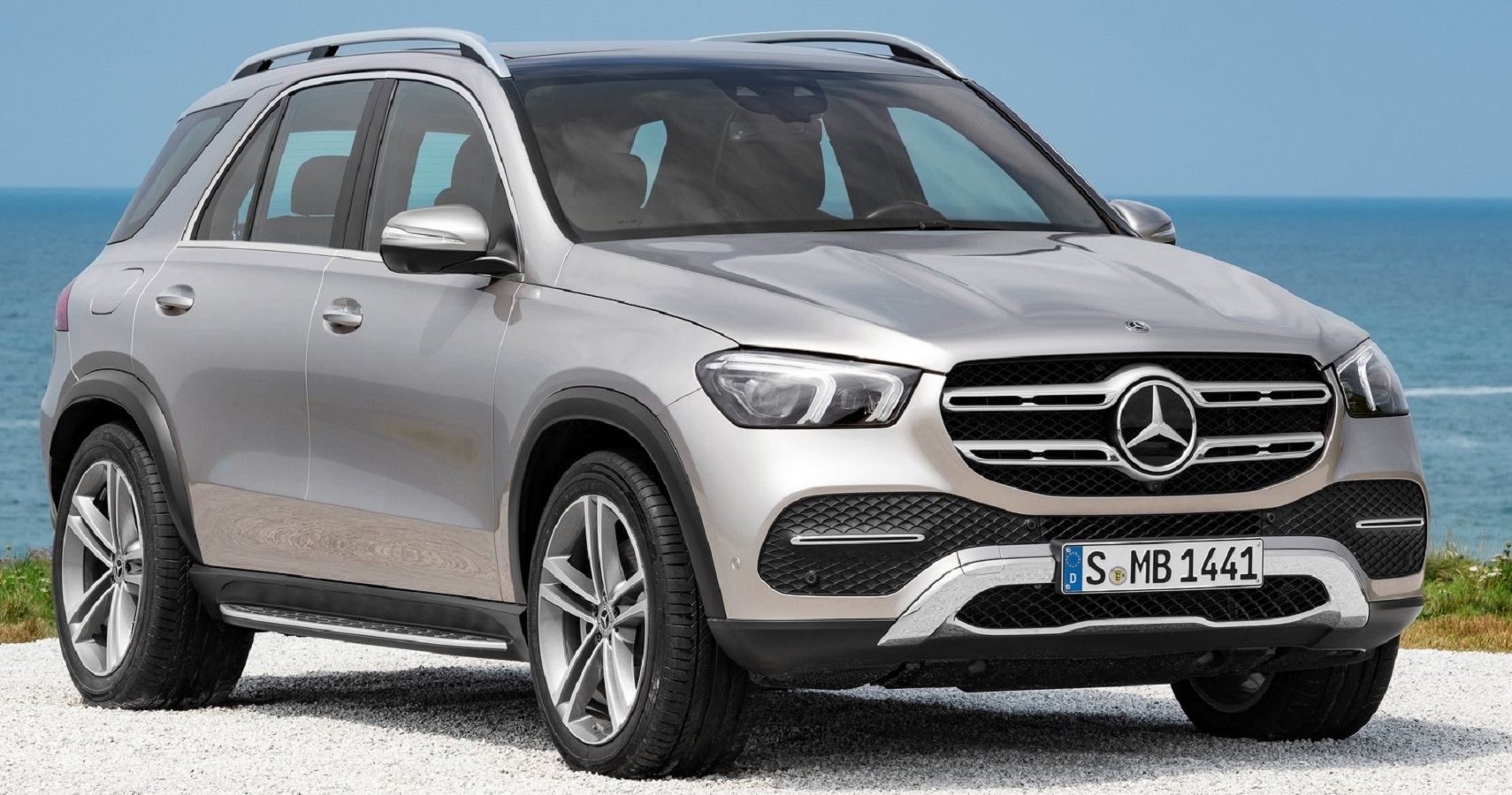 Mercedes Benz GLE - Front