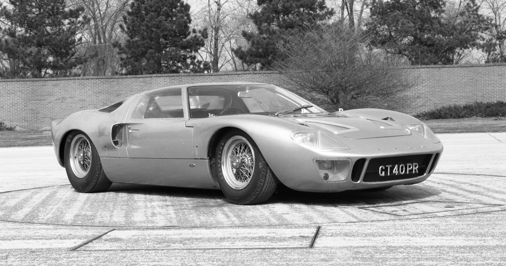 Here’s Why The Ford GT40 Remains Its Most Iconic Sports Car