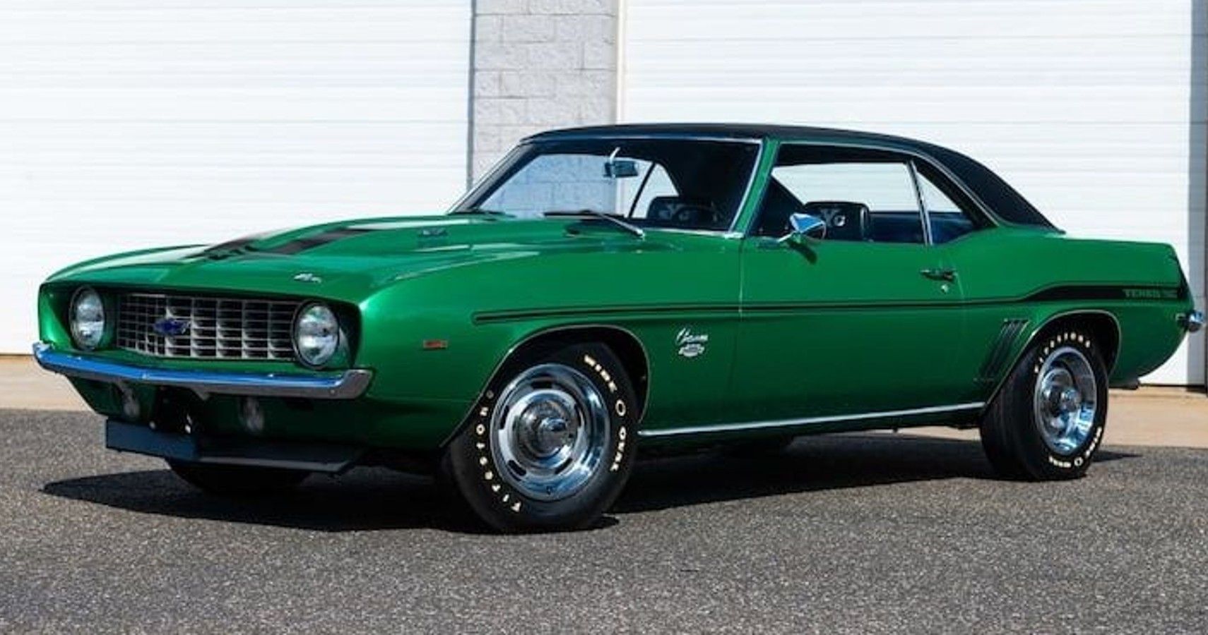1969 Chevrolet Yenko Camaro (Green) - Front Right 