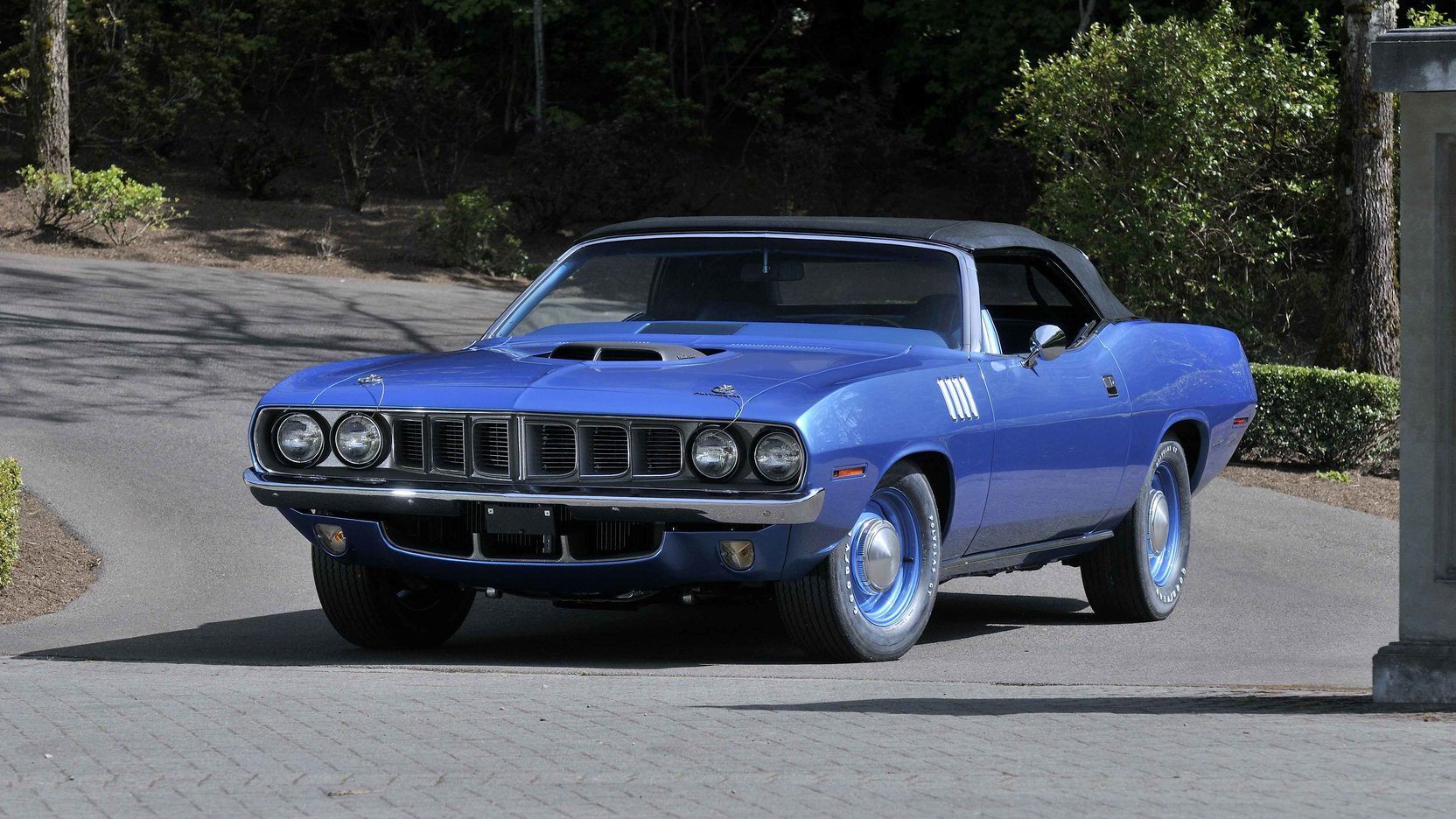 10 Car Brands That Built The Most Powerful Muscle Cars