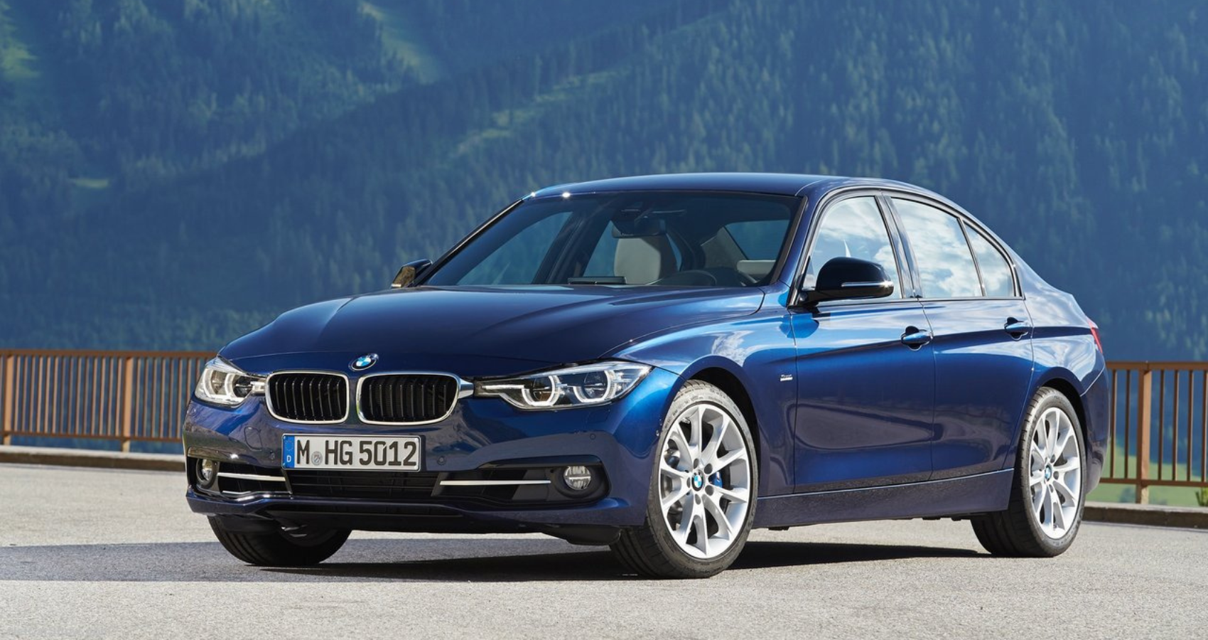 Blue 2016 BMW 3 Series