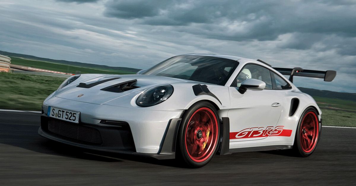 2023-Porsche-911-GT3-RS-(White)---Front-Right