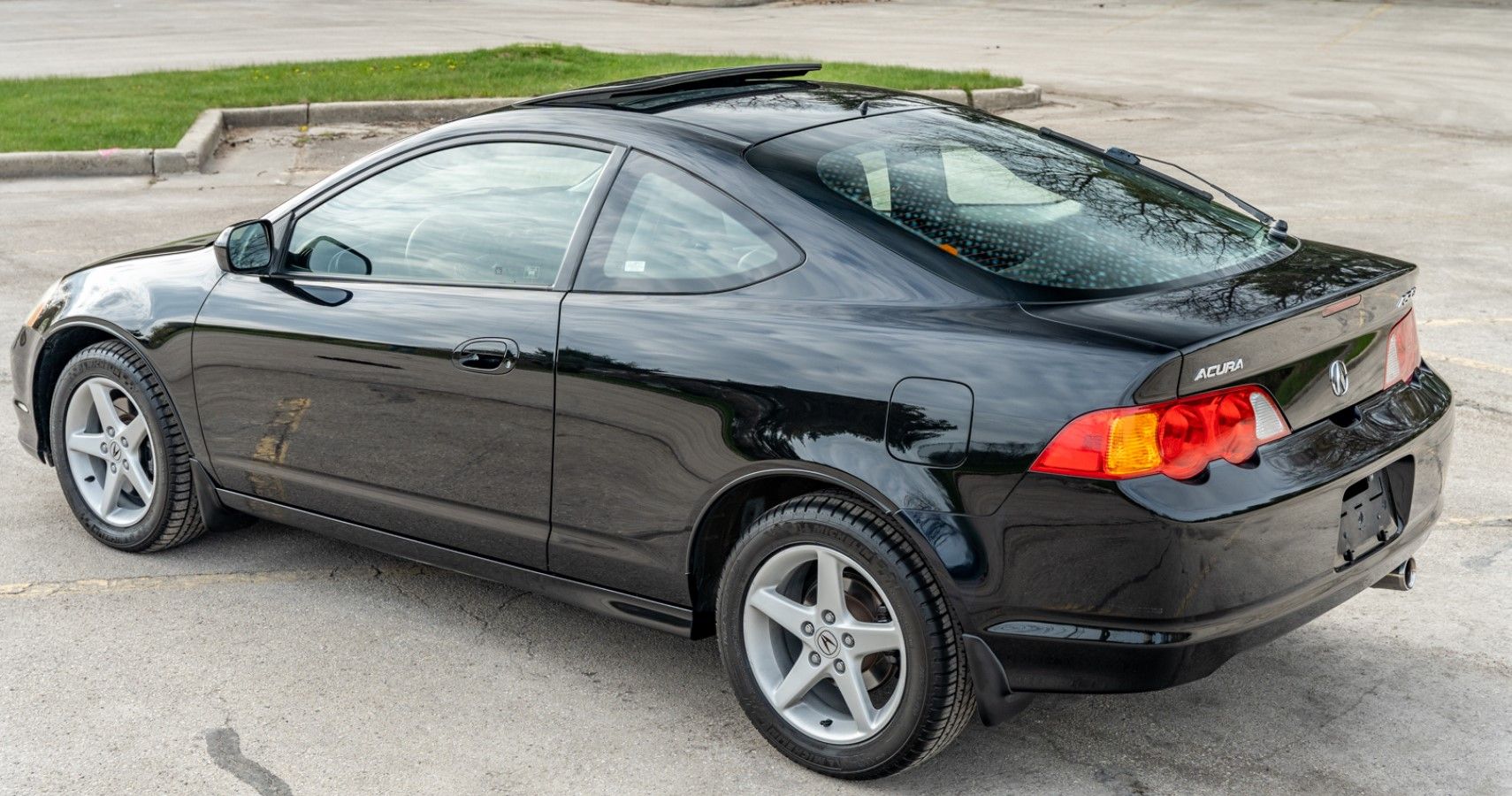 2003 Acura RSX Type-S rear third quarter view