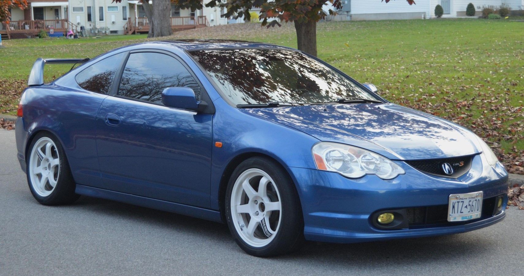 2003 Acura RSX Type-S extensively modified front third quarter view