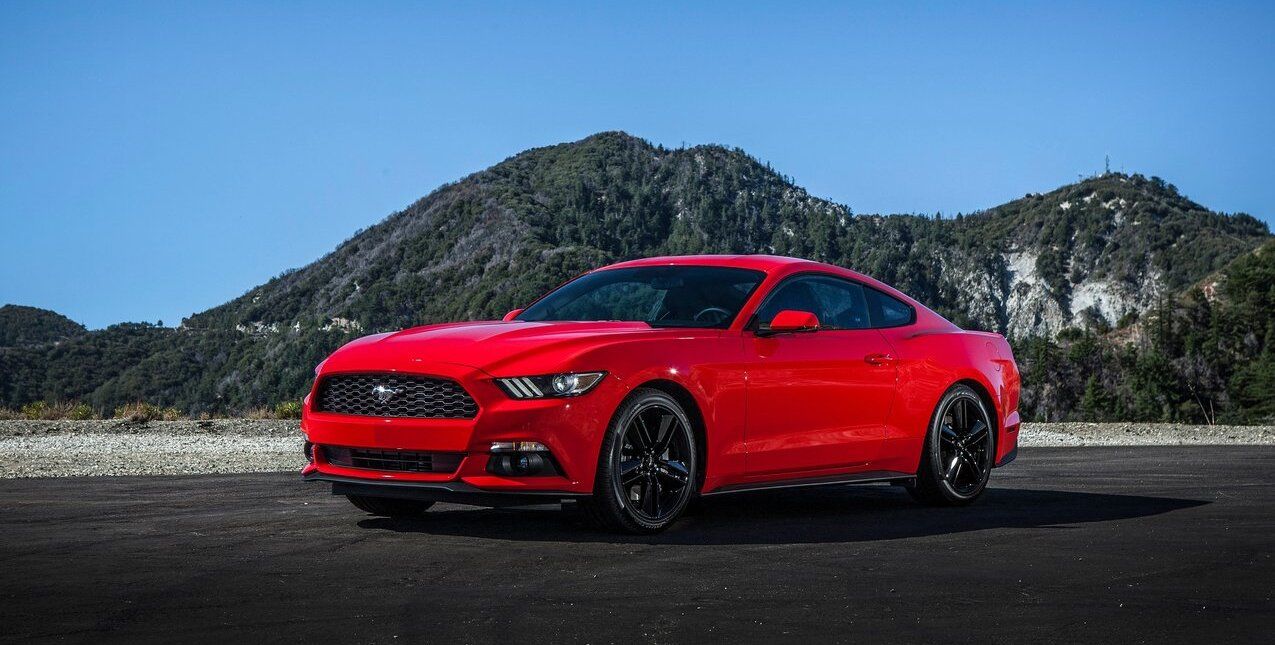 2016 Ford Mustang EcoBoost - Front Quarter