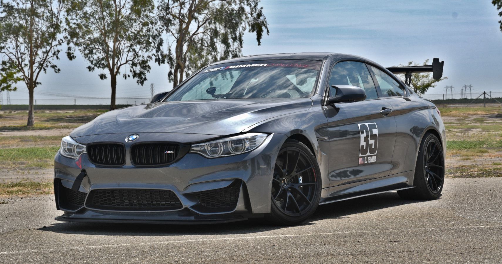2016 BMW M4 GTS front three quarter