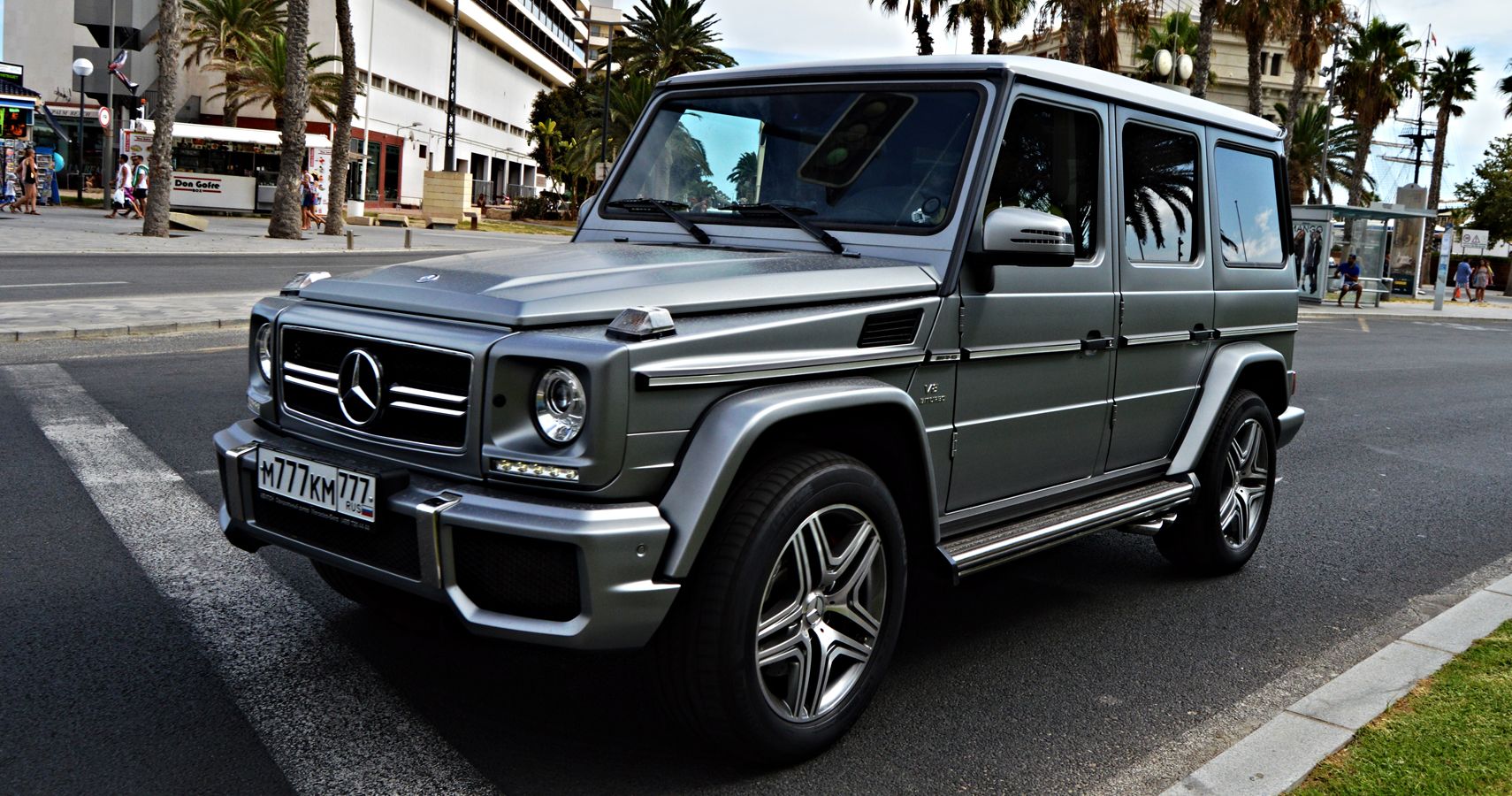 Mercedes-Benz G63 AMG metallic