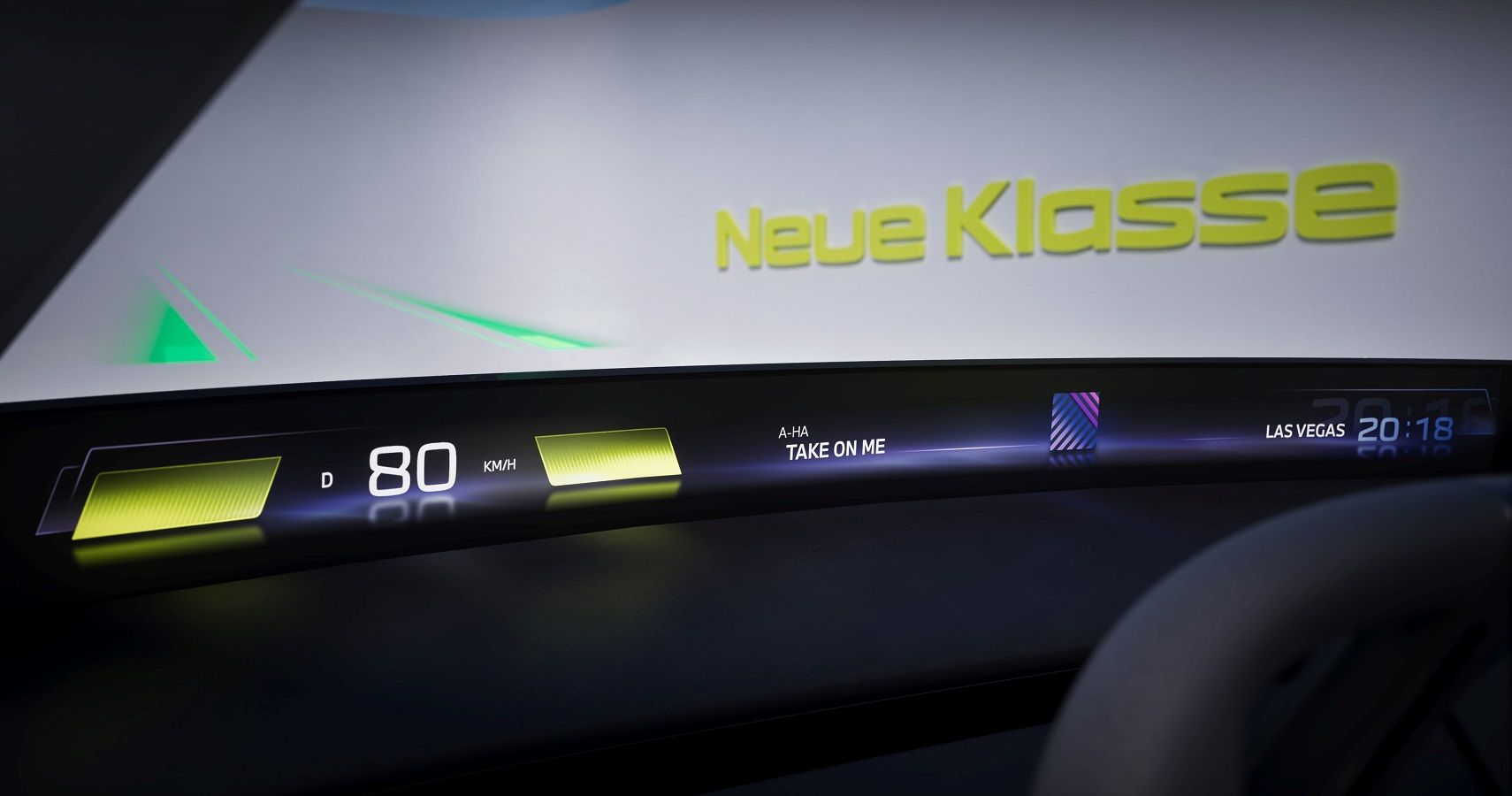 How The BMW Panoramic HeadUp Display Will Change Gauge Clusters Forever