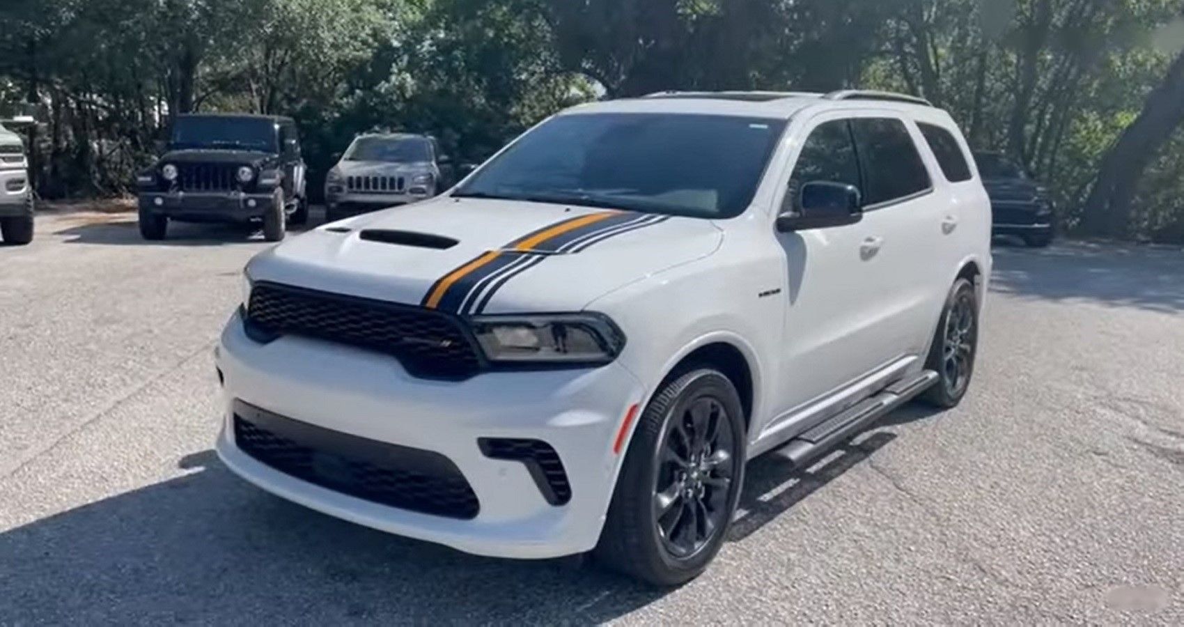 Here's Why The Dodge Durango R/T Hemi Orange Is One Of The Best SUVs