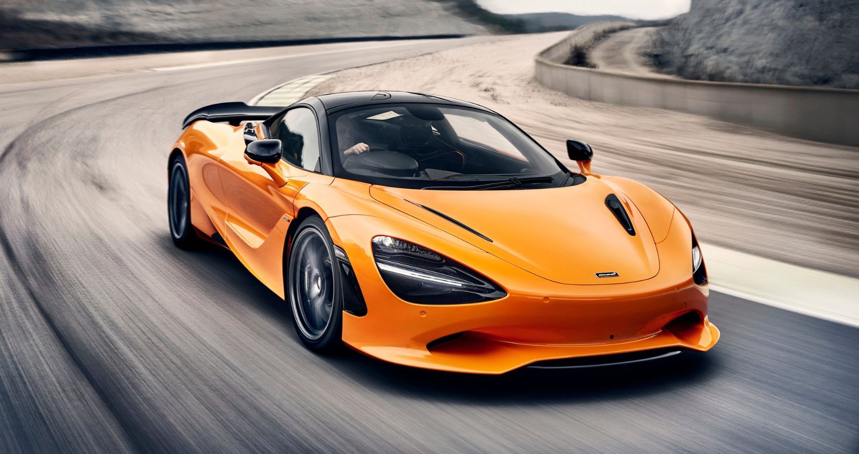 10 Awesome Features Of The 2024 McLaren 750S