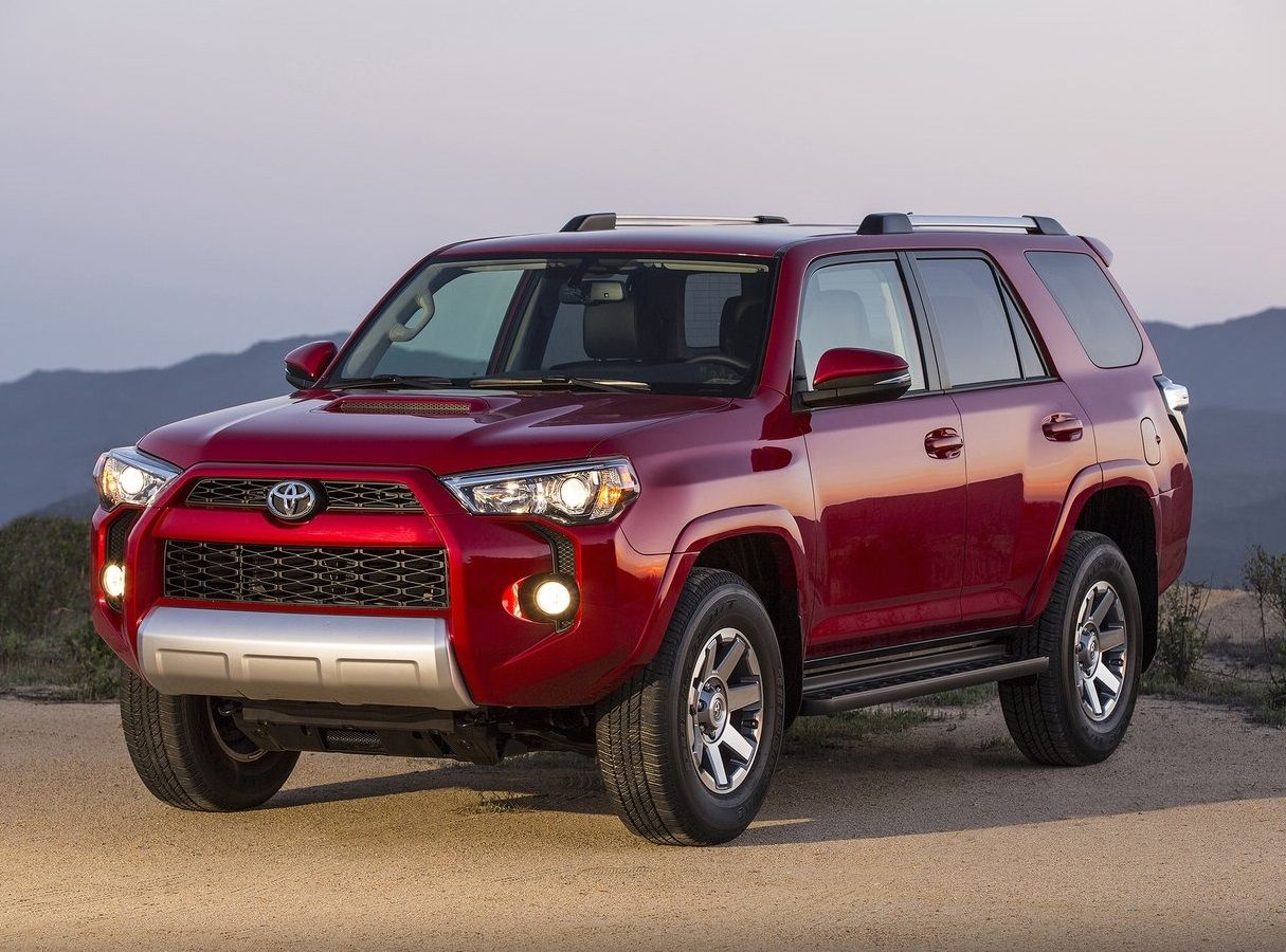 Toyota 4Runner - Front