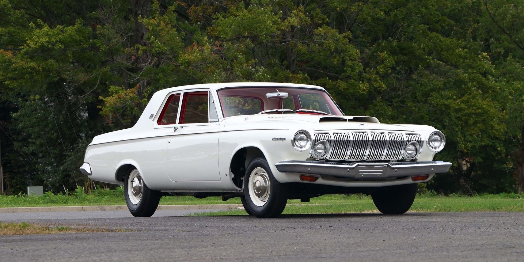 10 Classic Muscle Cars With The Most Notorious Engines