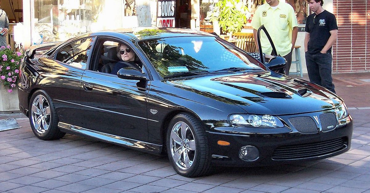 black 2005 Pontiac GTO