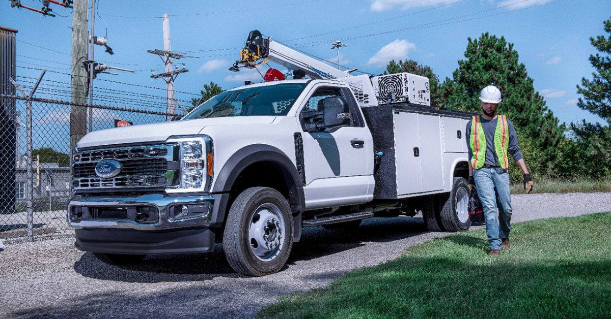 2023 Ford Super Duty F-550 1200x628