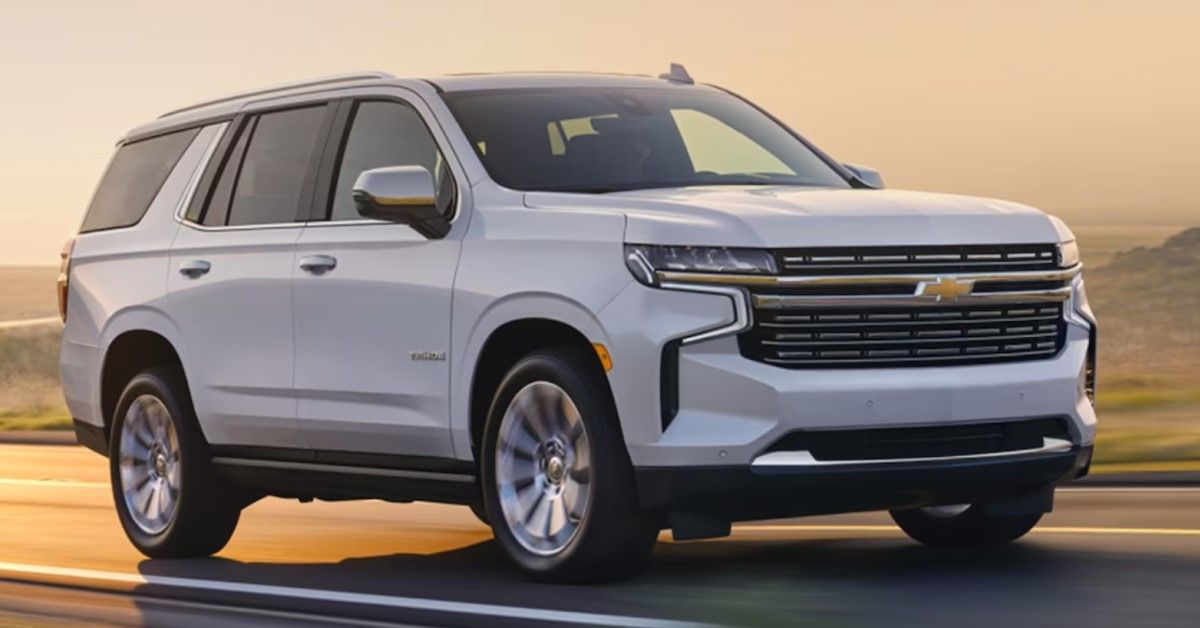 Chevrolet Tahoe 2023 front third quarter accelerating view