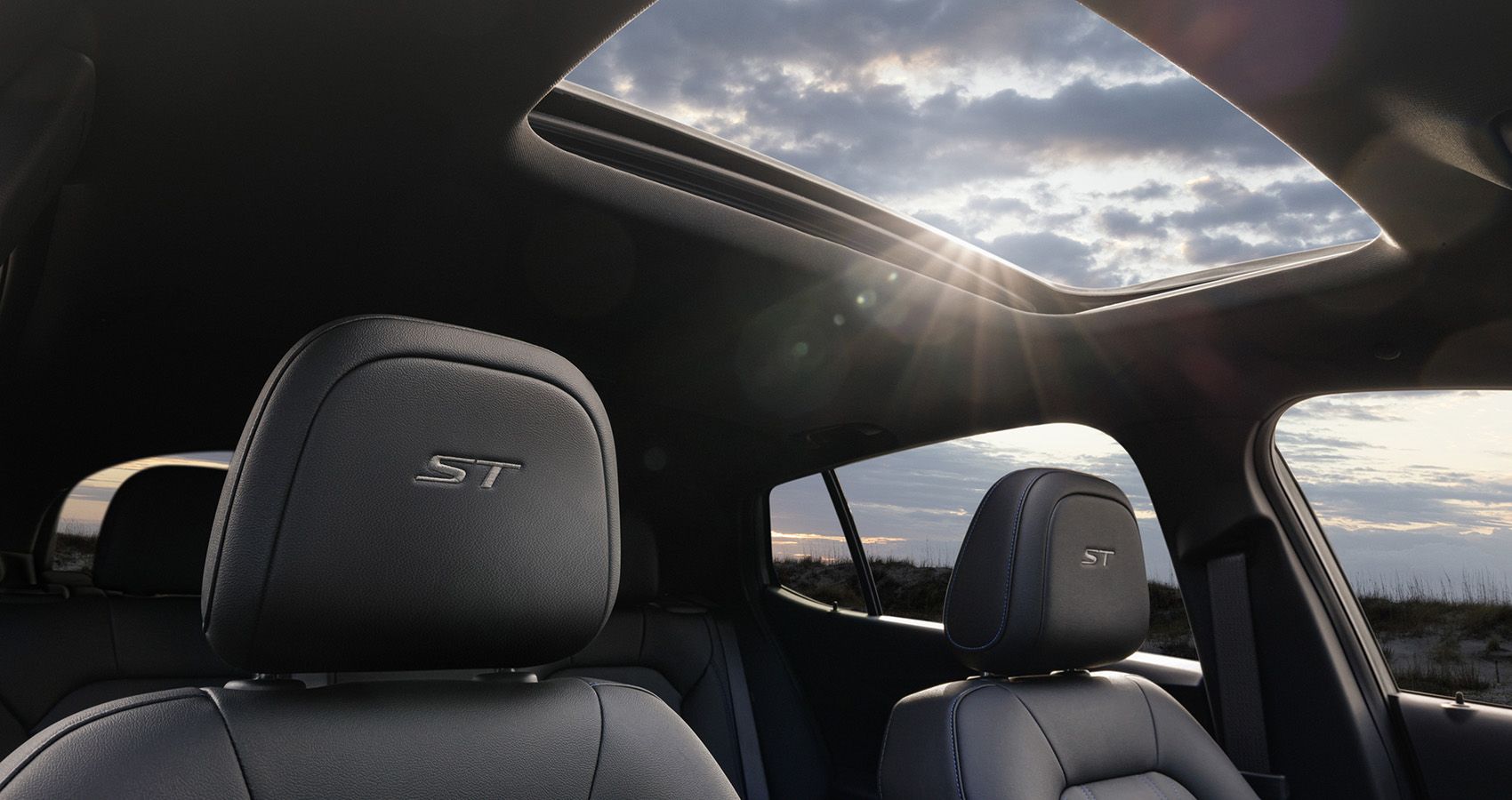 2024 Buick Envista ST Interior Sunroof