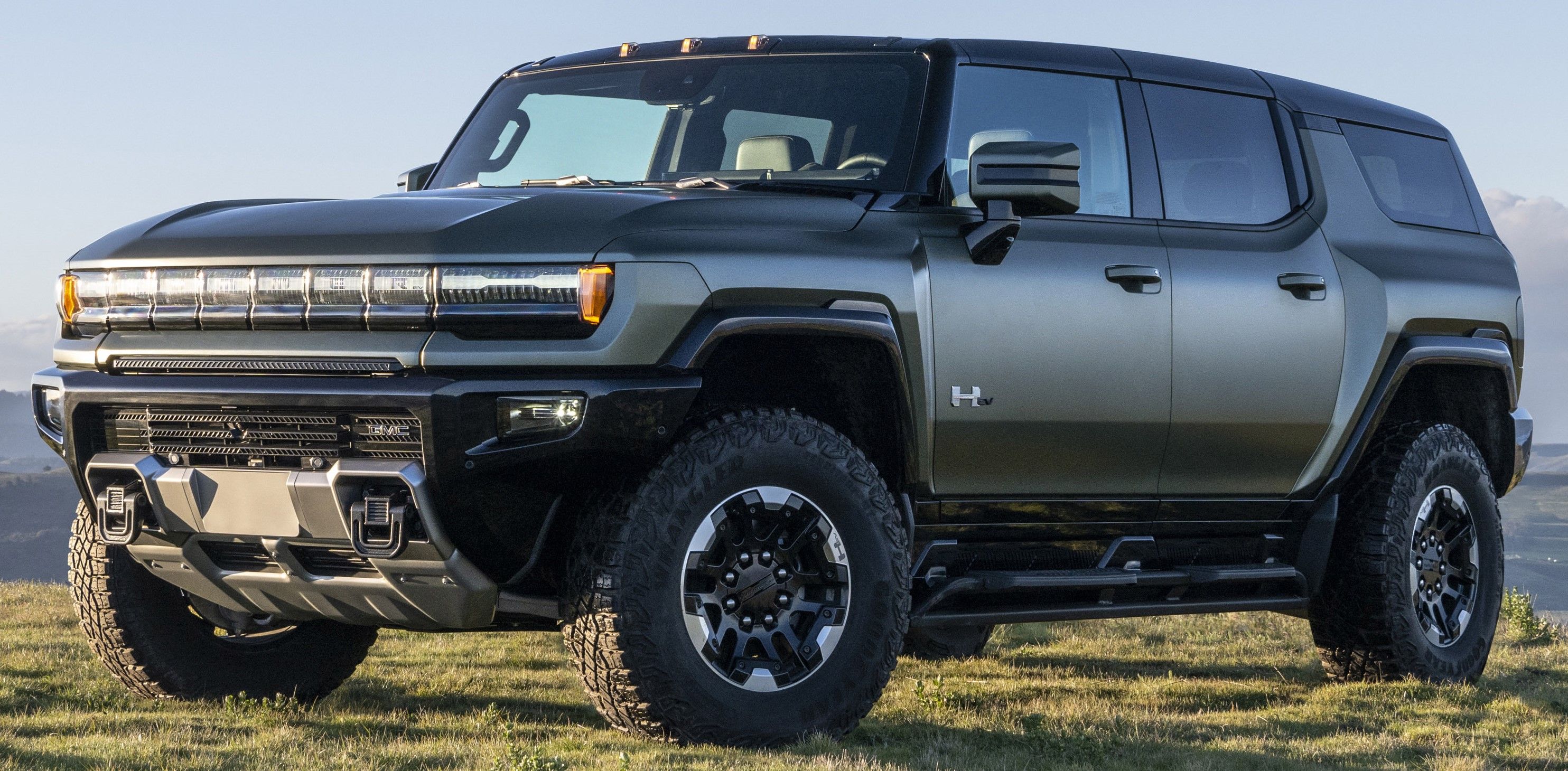 10 Most Powerful Luxury SUVs Ever