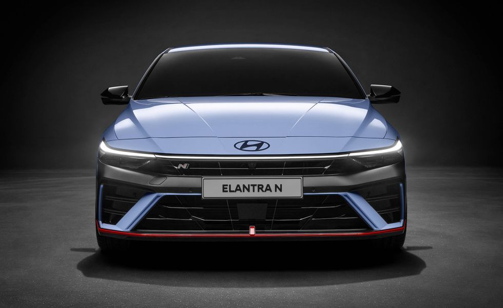 How The New Hyundai Elantra N Is Gearing Up To Teach The Civic Type R A