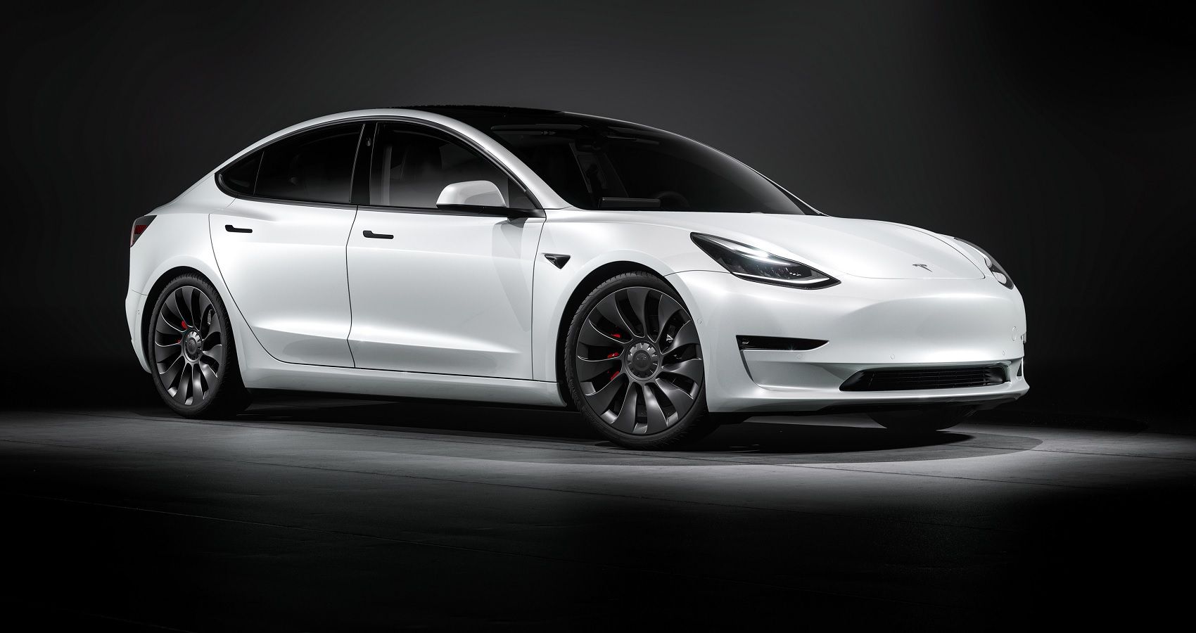 2024 Tesla Model 3 HotCars