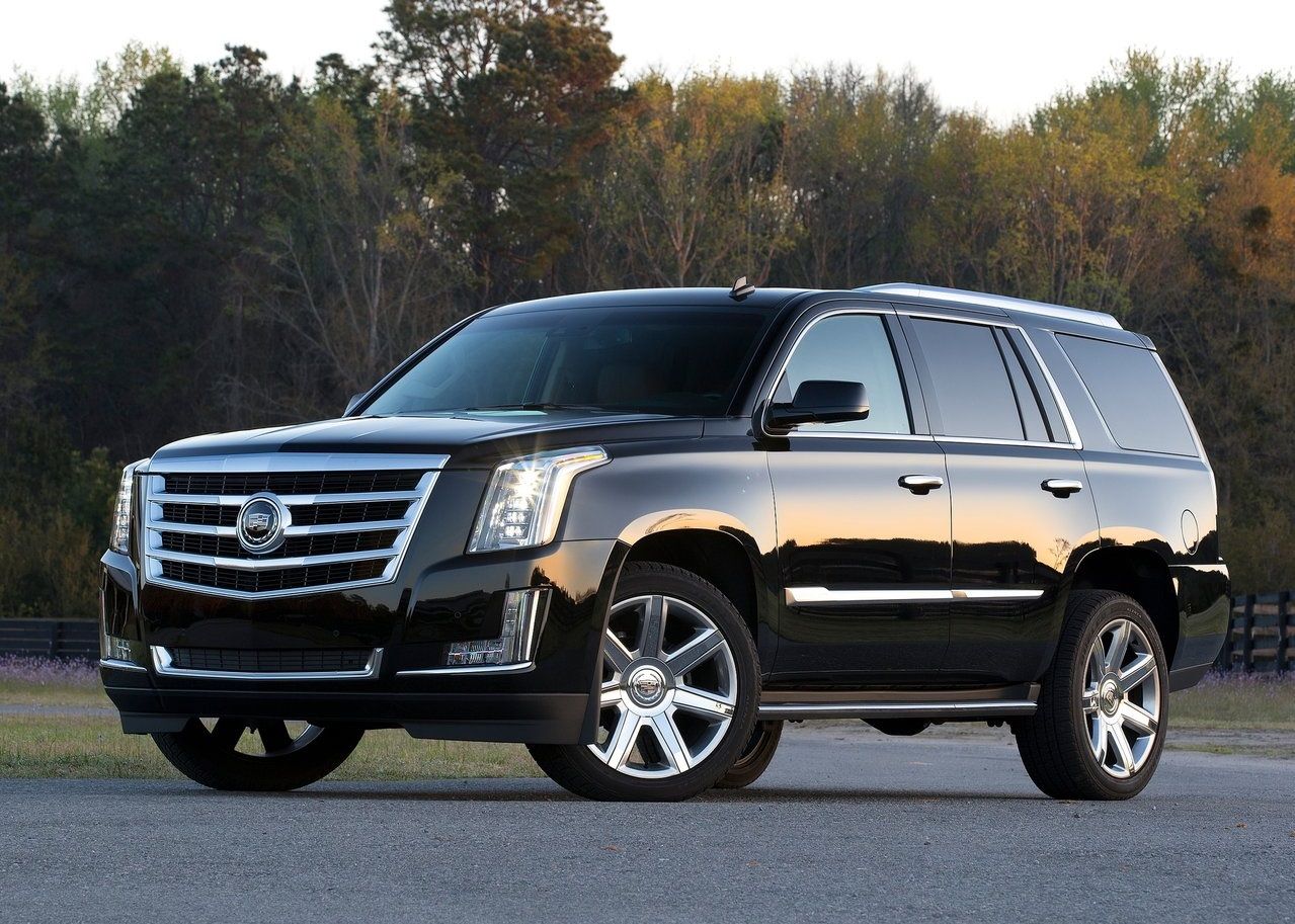 Cadillac Escalade - Front