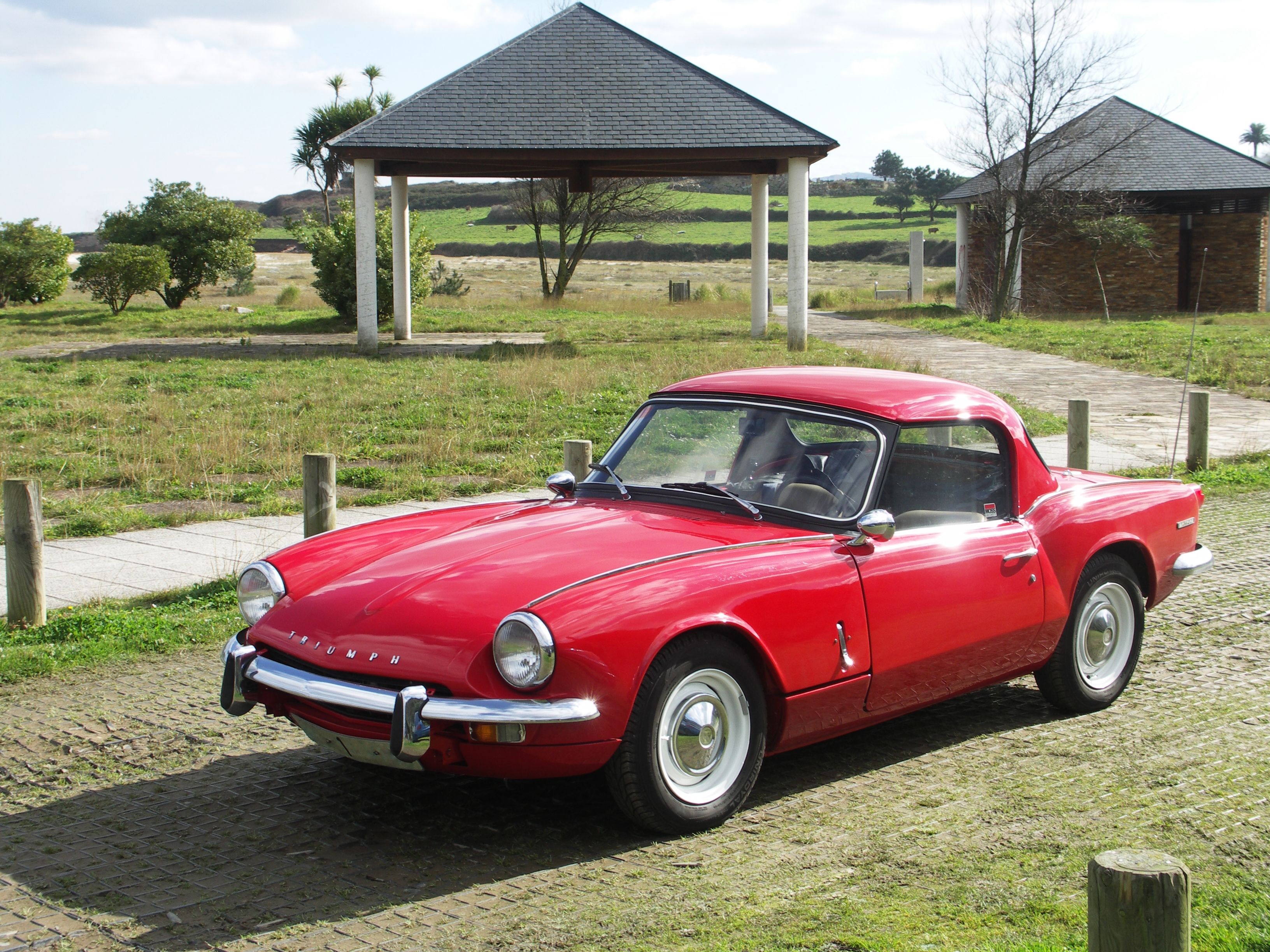 10 Beautiful Classic Cars You Can Buy For Under $20,000