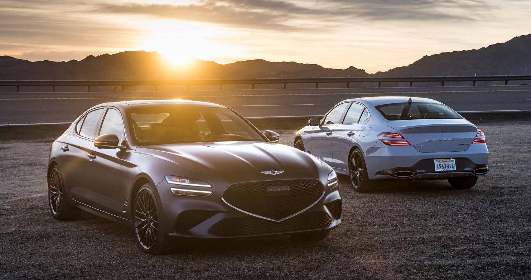2023 Genesis G70 front and rear view
