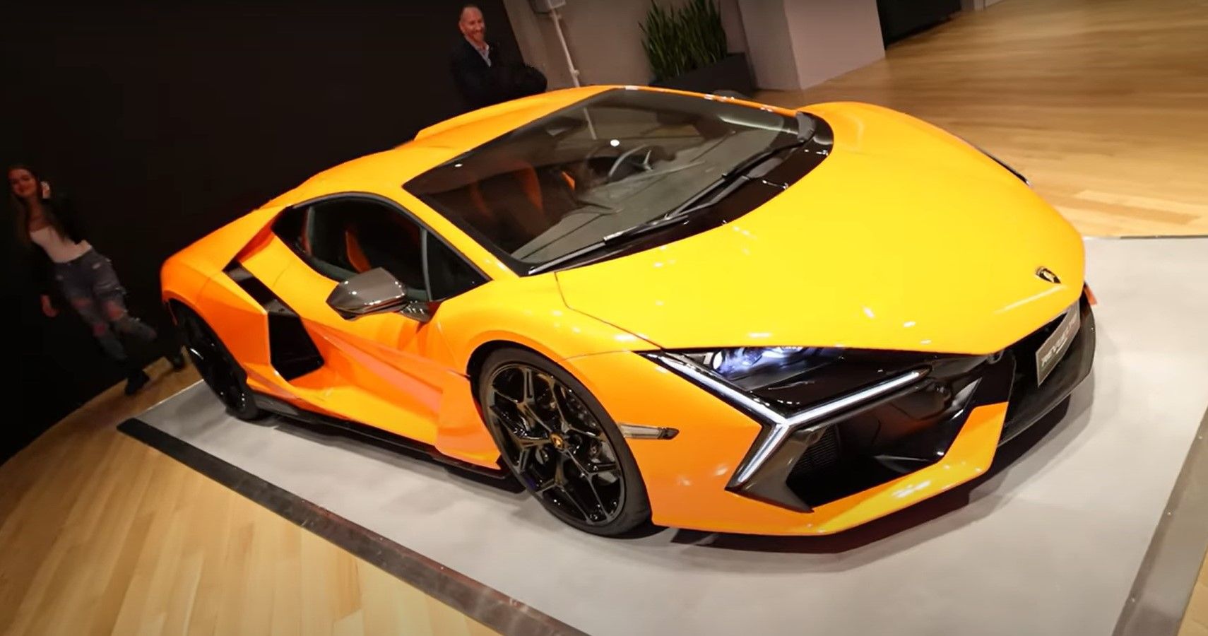 Watch This YouTuber Get Up Close And Personal With The New Lamborghini Revuelto