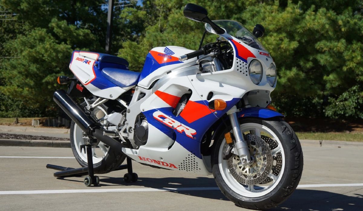 9 Badass Superbikes From The '90s That Were Way Ahead Of Their Time