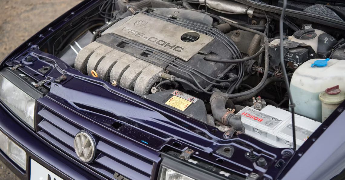 Engine VR6 Golf car blue volkswagen