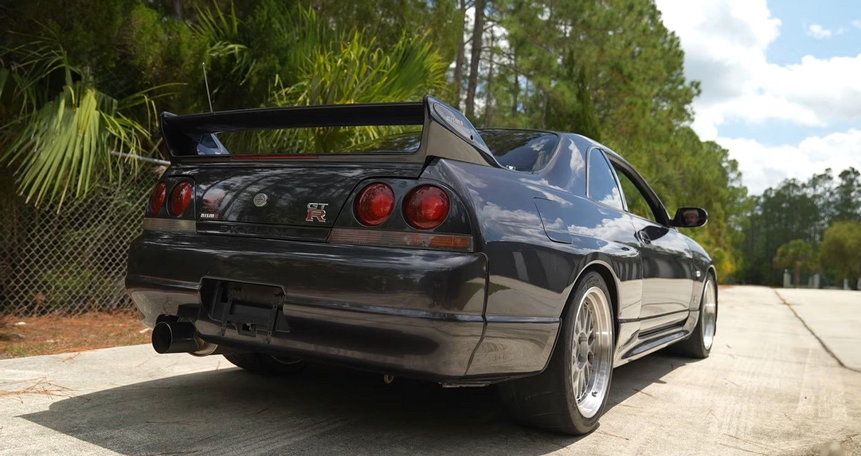 This Is The Dream Nissan Skyline GT-R R33, Straight From The