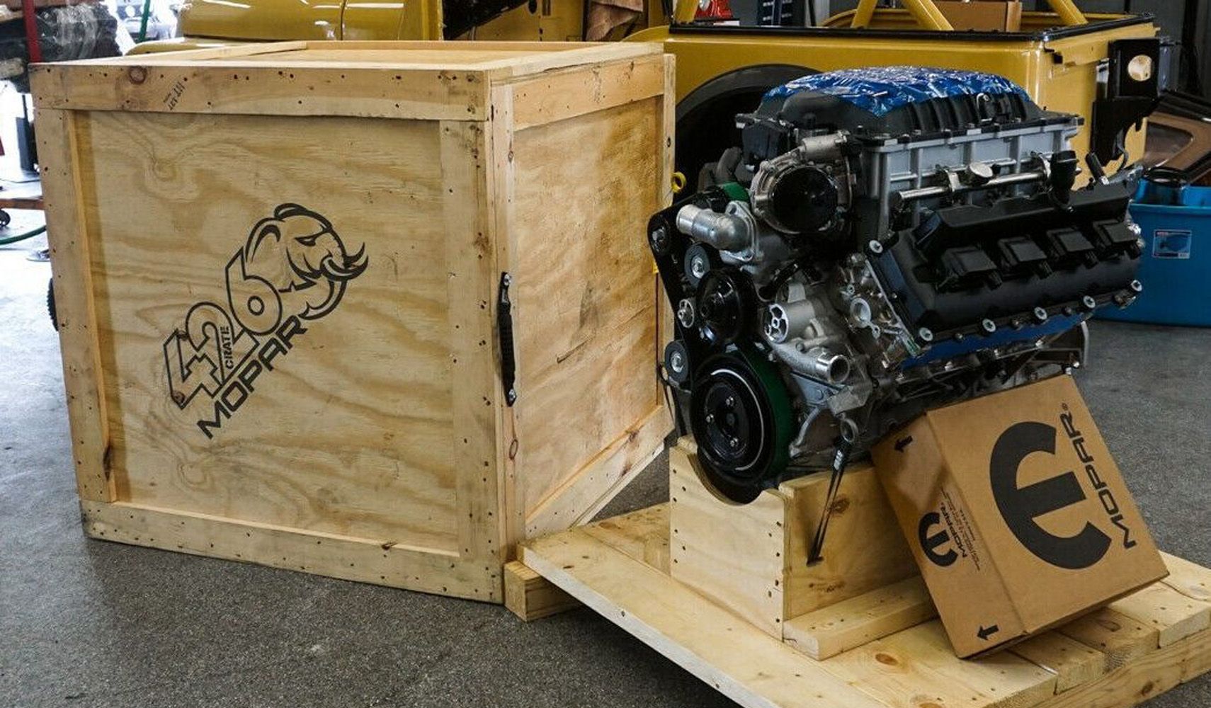 1,000 horsepower 426 Mopar Hellephant Crate Engine 