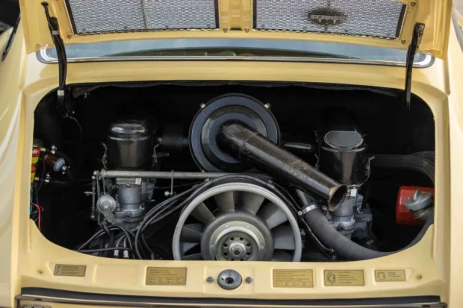 1966 Porsche 911 Engine Bay 