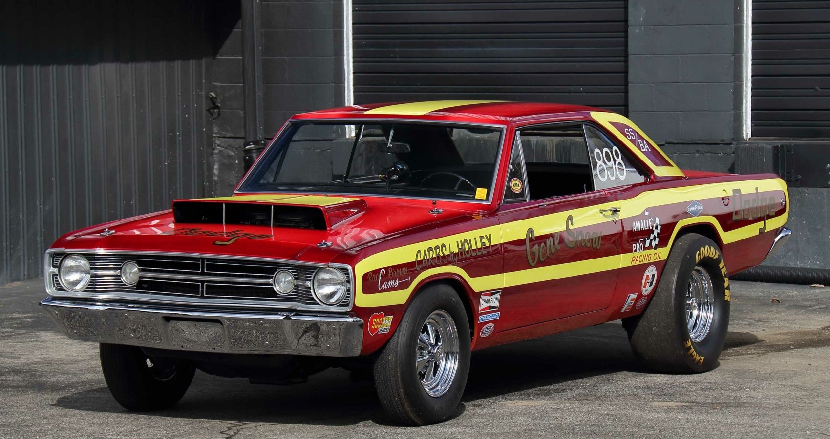 10 Legendary Muscle Cars That Ruled The Drag Strip