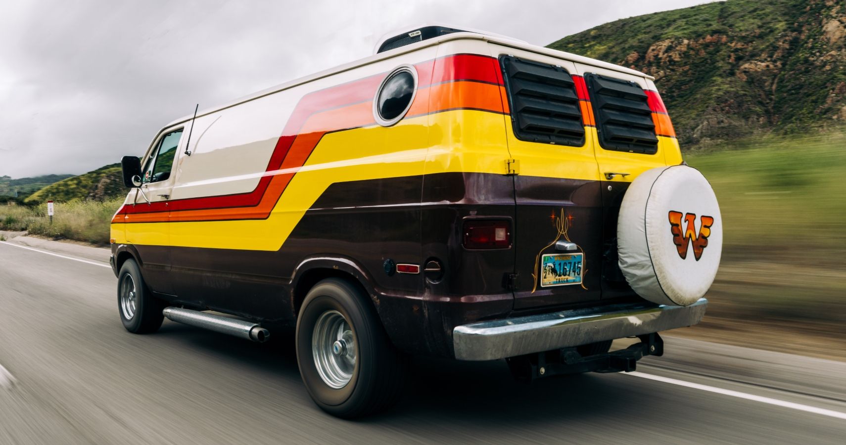 This 1977 Dodge Tradesman Van Is Restomodded From Woodstock Vibes To ...