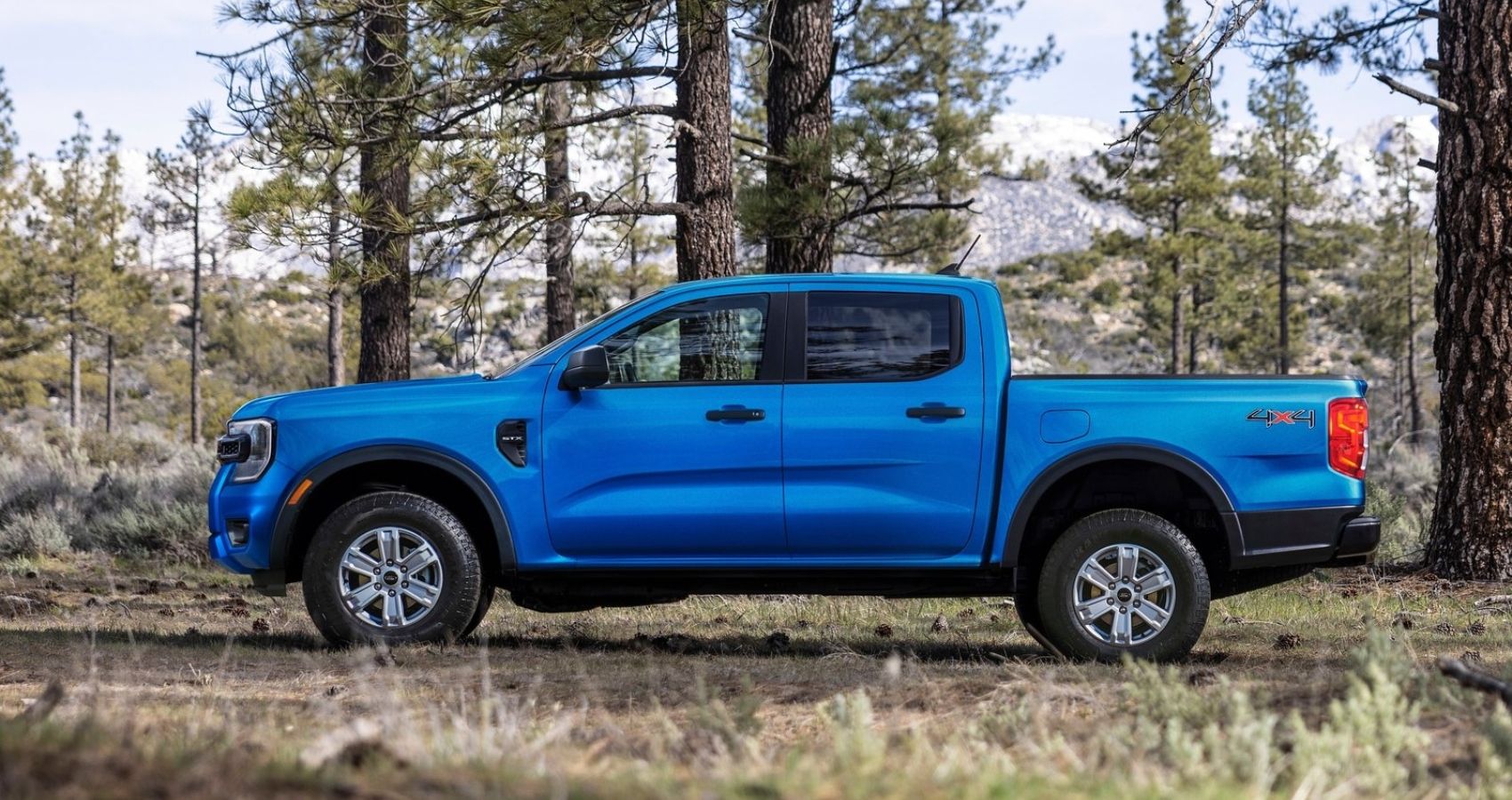 Side look of the 2024 Ford Ranger