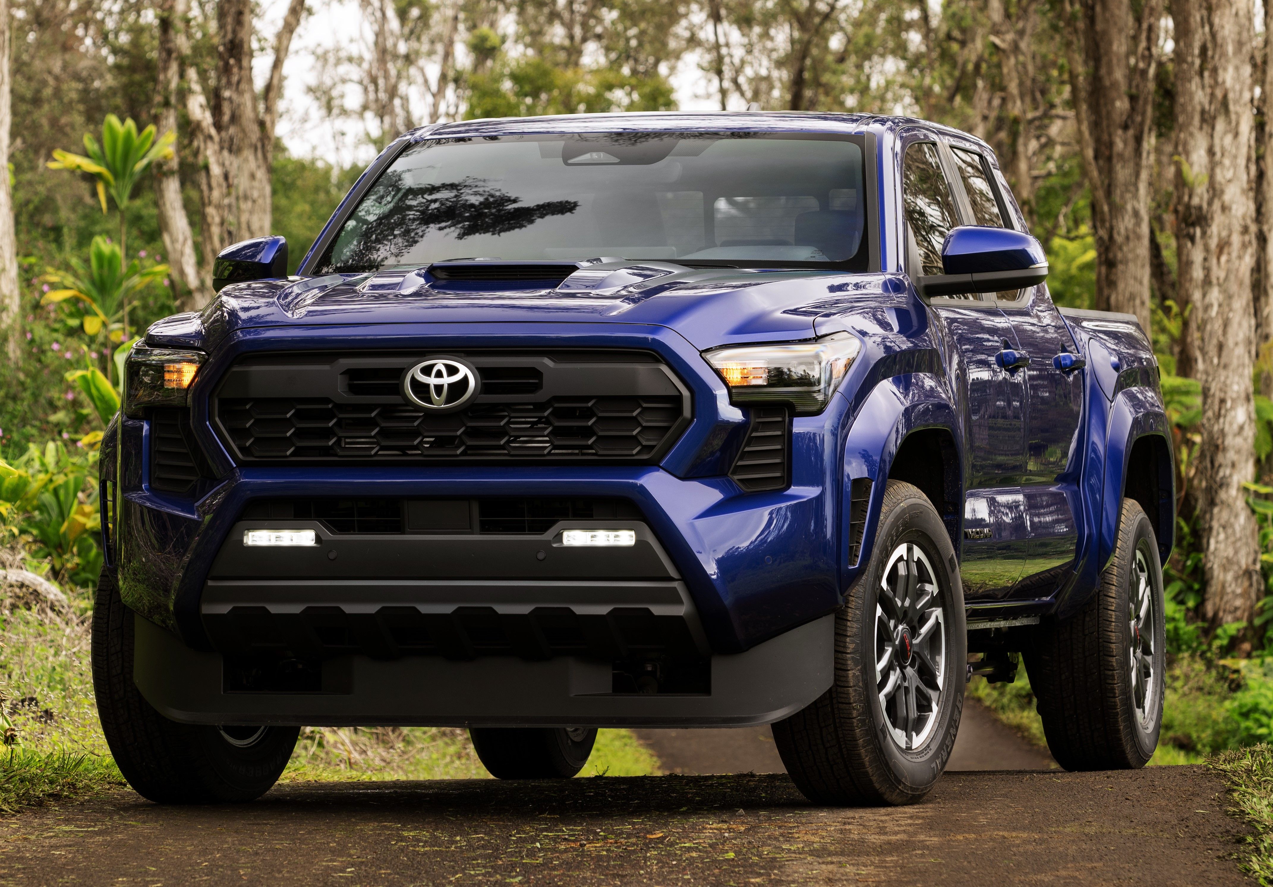 10 Reasons Why The 2024 Toyota Tacoma Will Dominate The Pickup Market