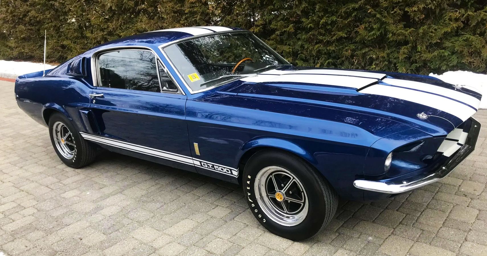 10 Classic American V8 Cars With Manual Transmissions