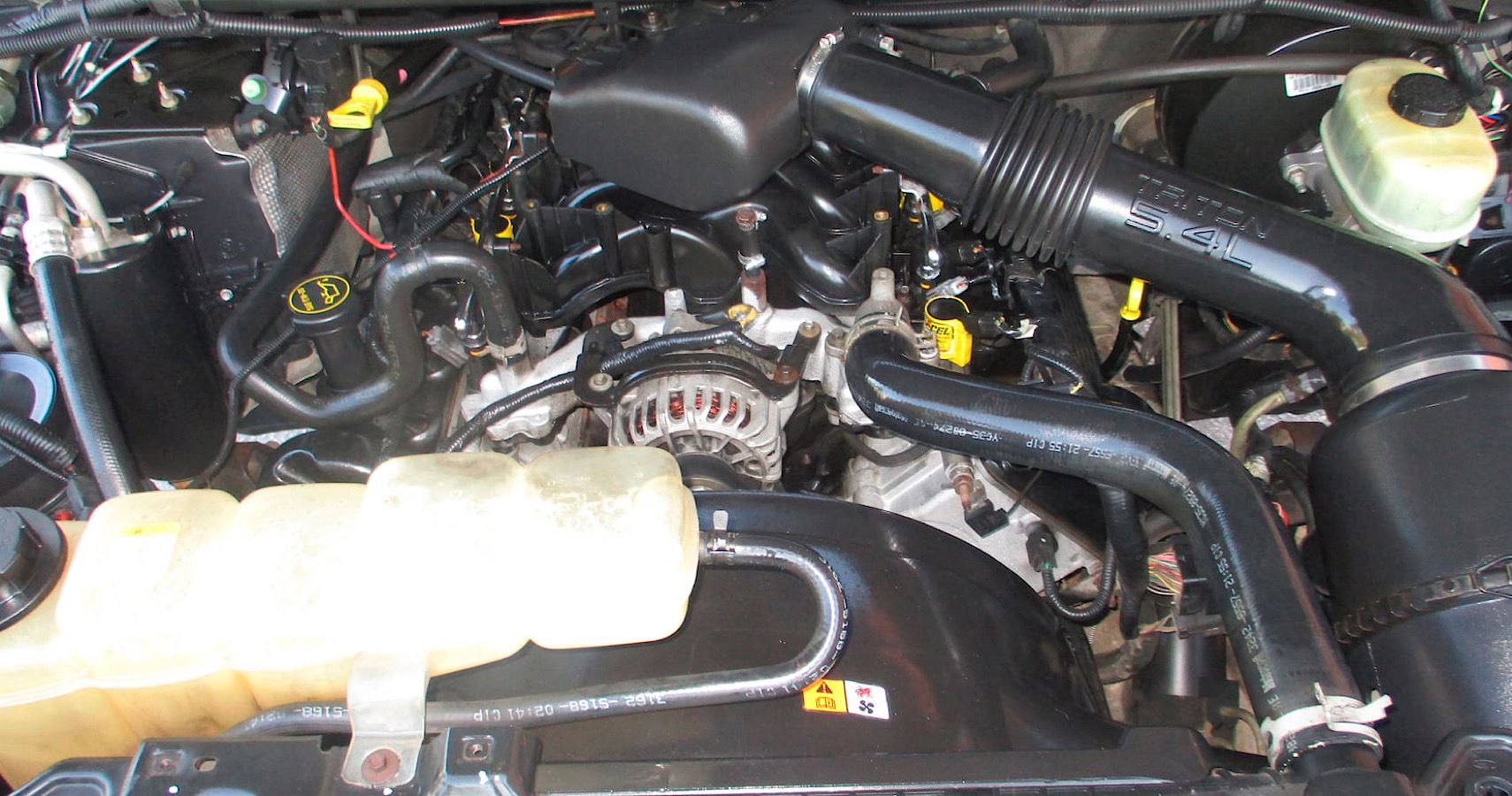 5.4 liter Ford F250 V8 Powerstroke engine