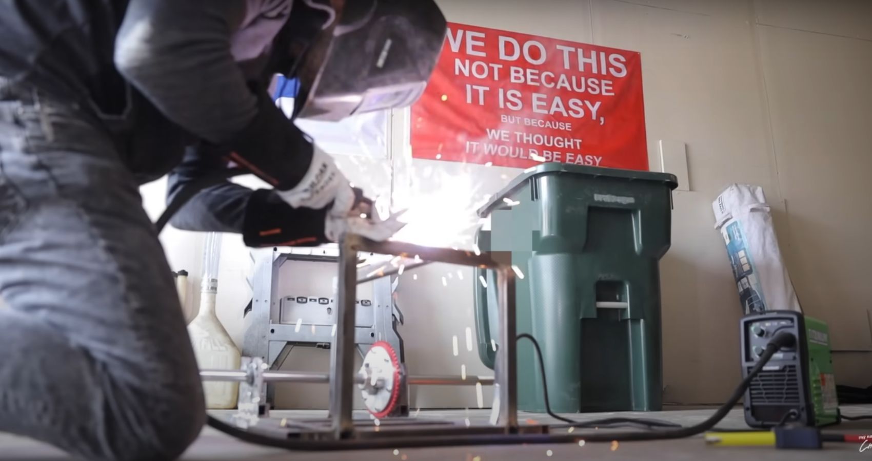 Watch This YouTuber Build The World's Fastest Trashcan Using A Phoney ...
