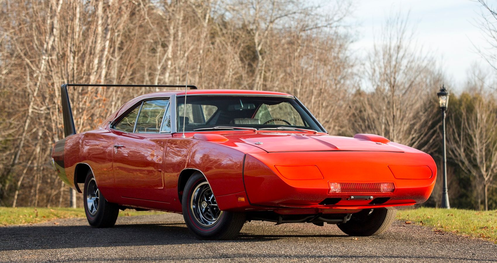 10 American Classic Car Icons From the Golden Era