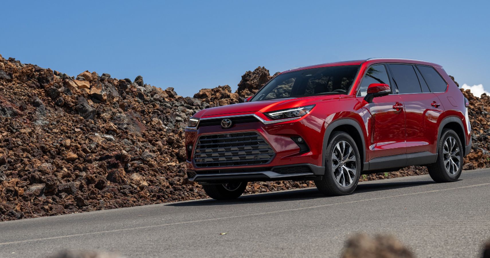 2024 Toyota Grande Highlander 