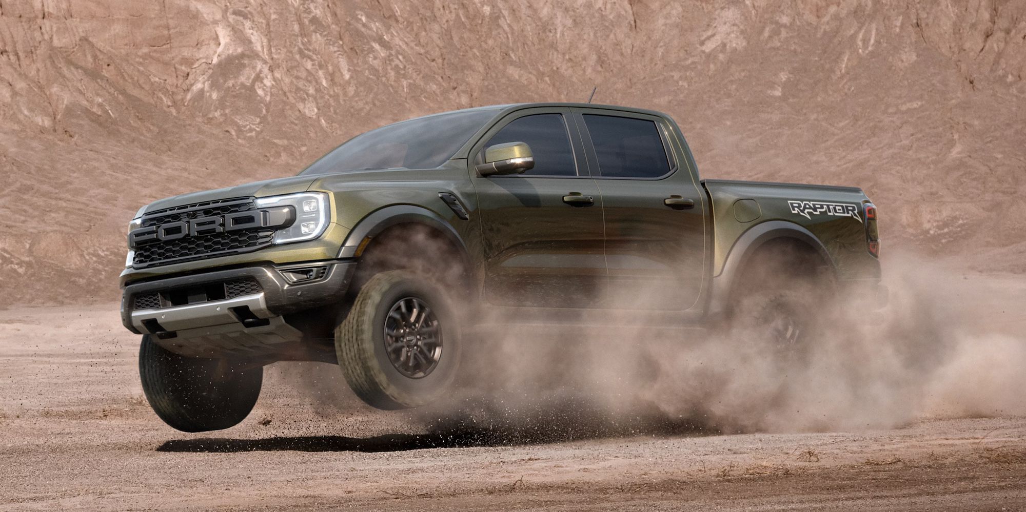 Ford Ranger 2024 acelerando pelo deserto