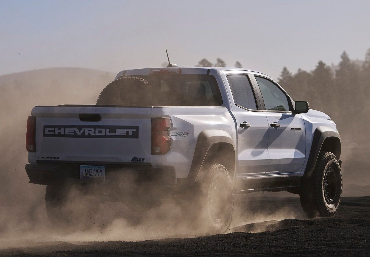 Big Changes Are Coming To The 2024 Chevrolet Colorado You Should Know   6 Chevrolet Colorado Zr2 Bison 2024 1280 08 