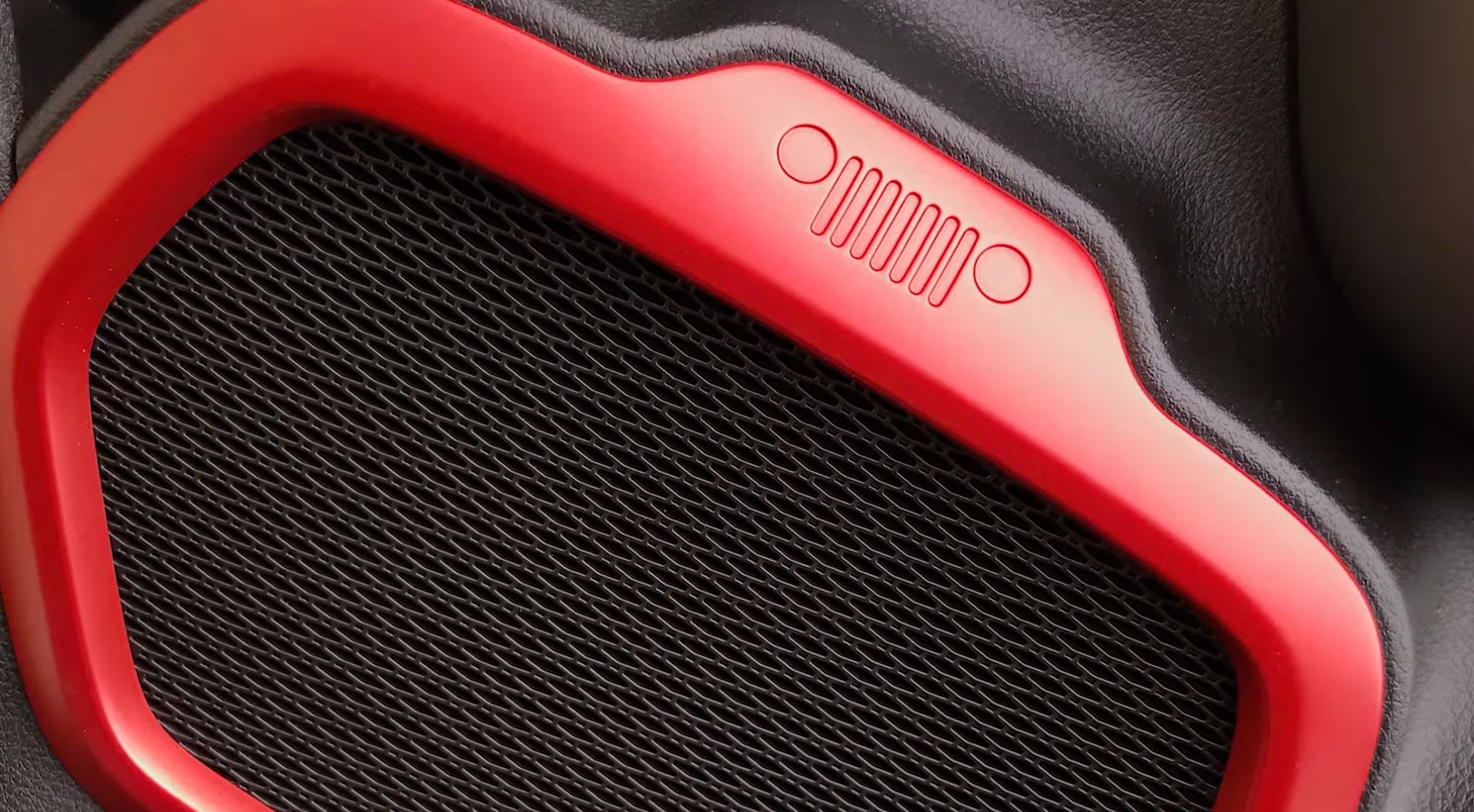 Offbeat Marvels Quirky Features In The Jeep Renegade
