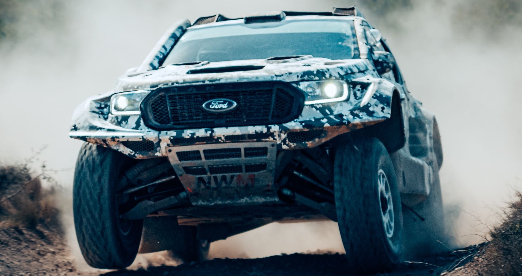 Ford Ranger Raptor Dakar vista frontal de frente