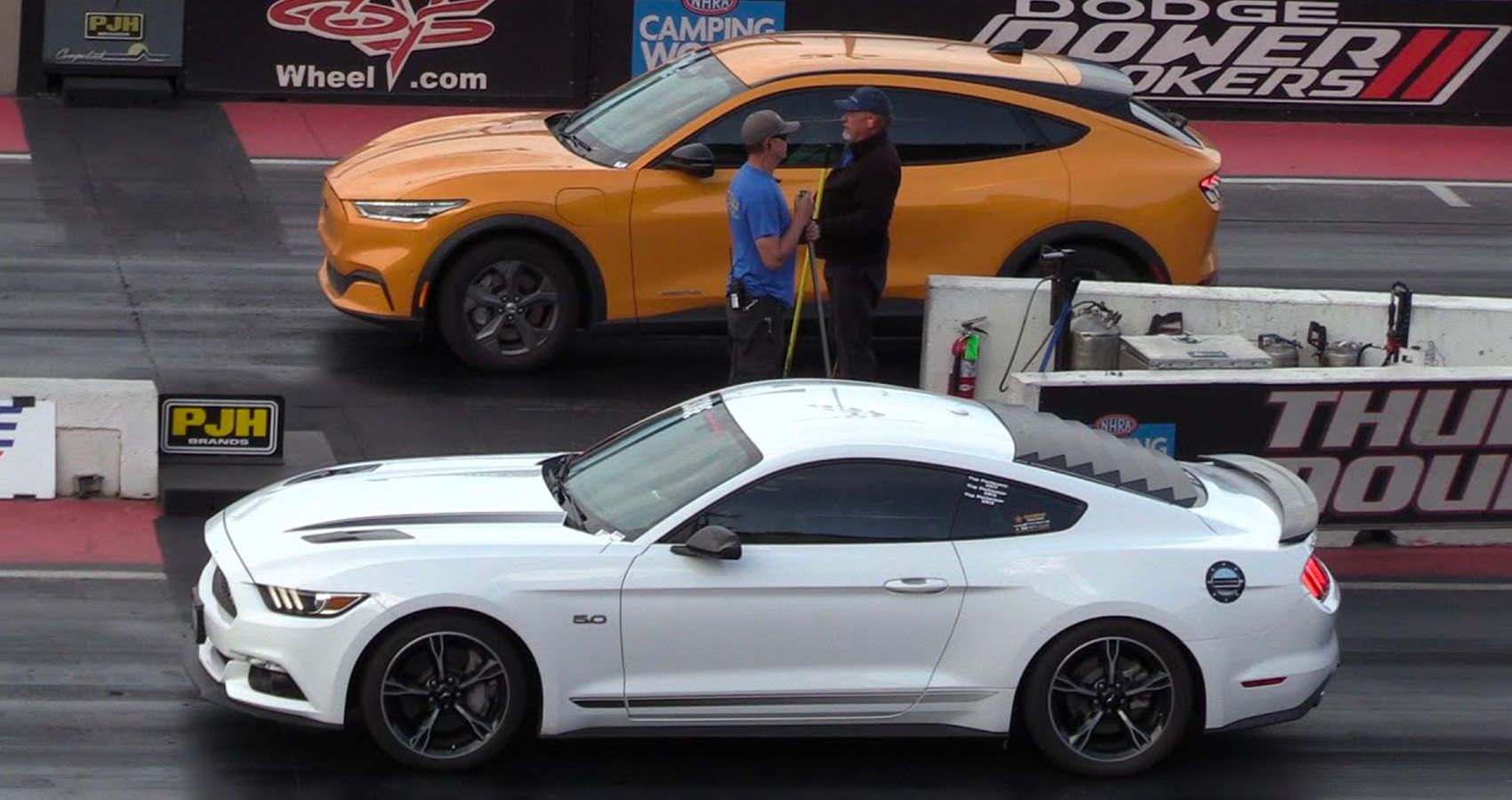 Ford Mustang GT Vs Mach-E Drag Race