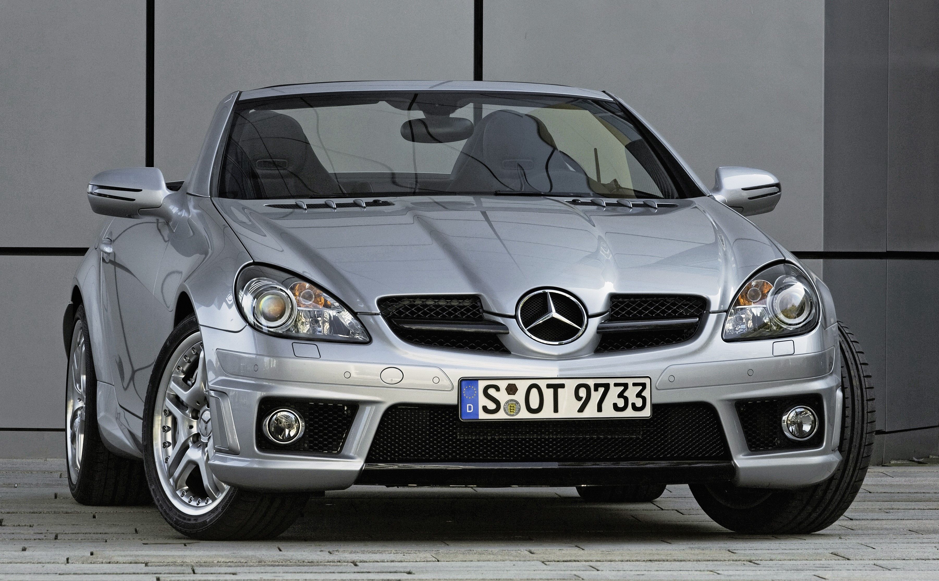 Silver 2006 Mercedes-Benz SLK55 AMG parked outdoors