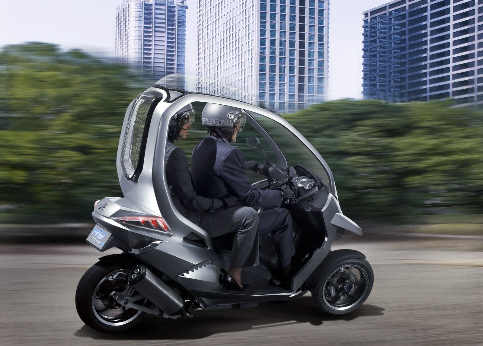 3 wheel motorcycle store with roof